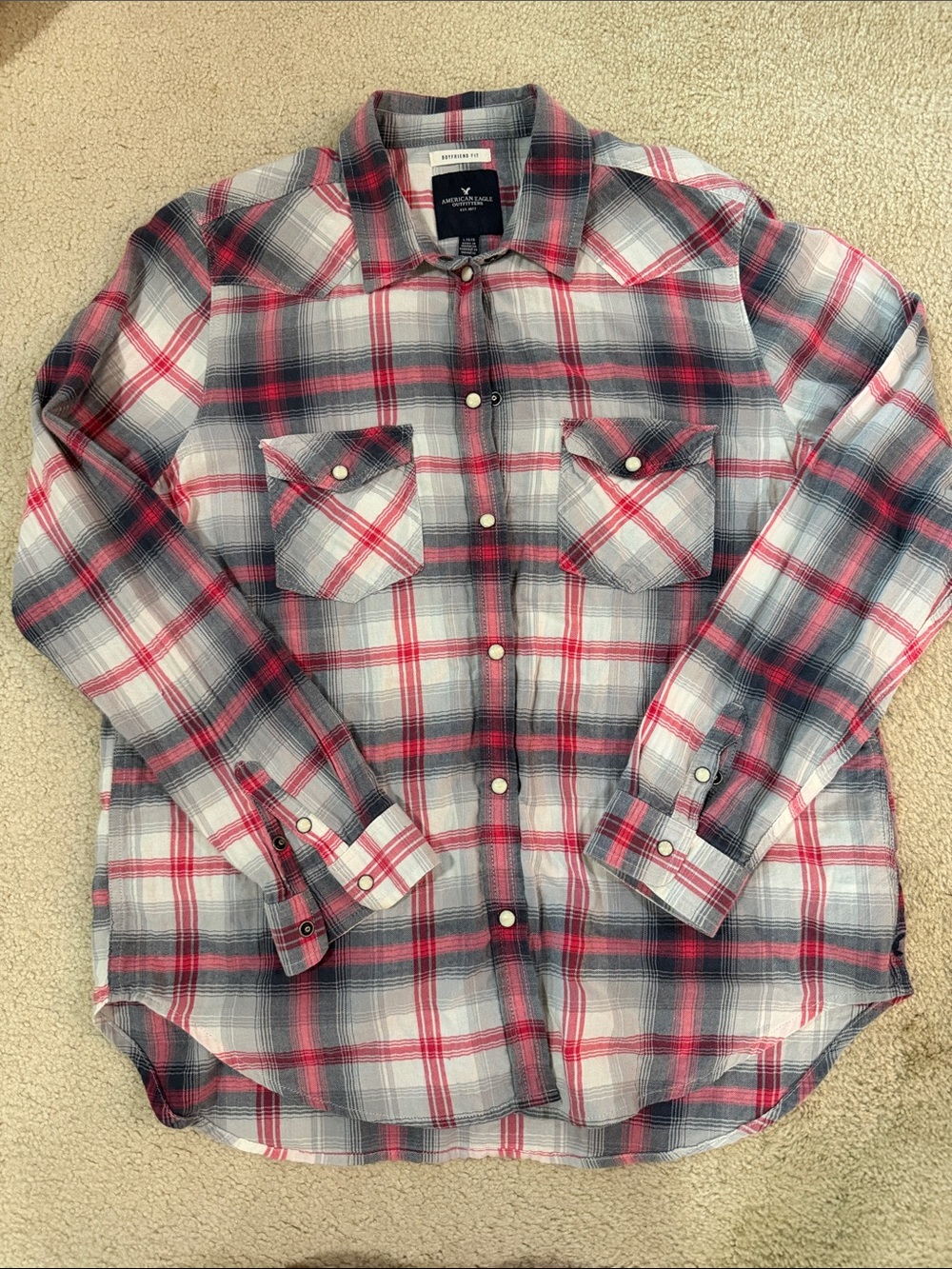 American Eagle Outfitters Red and Gray Plaid Long Sleeve Shirt